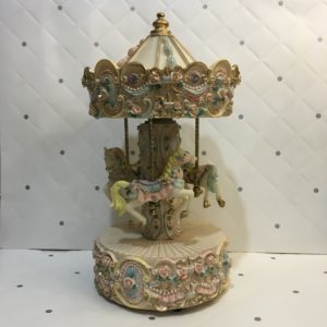 музыкальная механическая карусель