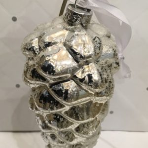 стеклянная игрушка